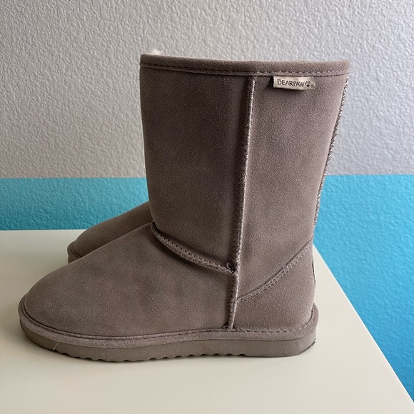 BEARPAW Boots - Picture 3 of 7